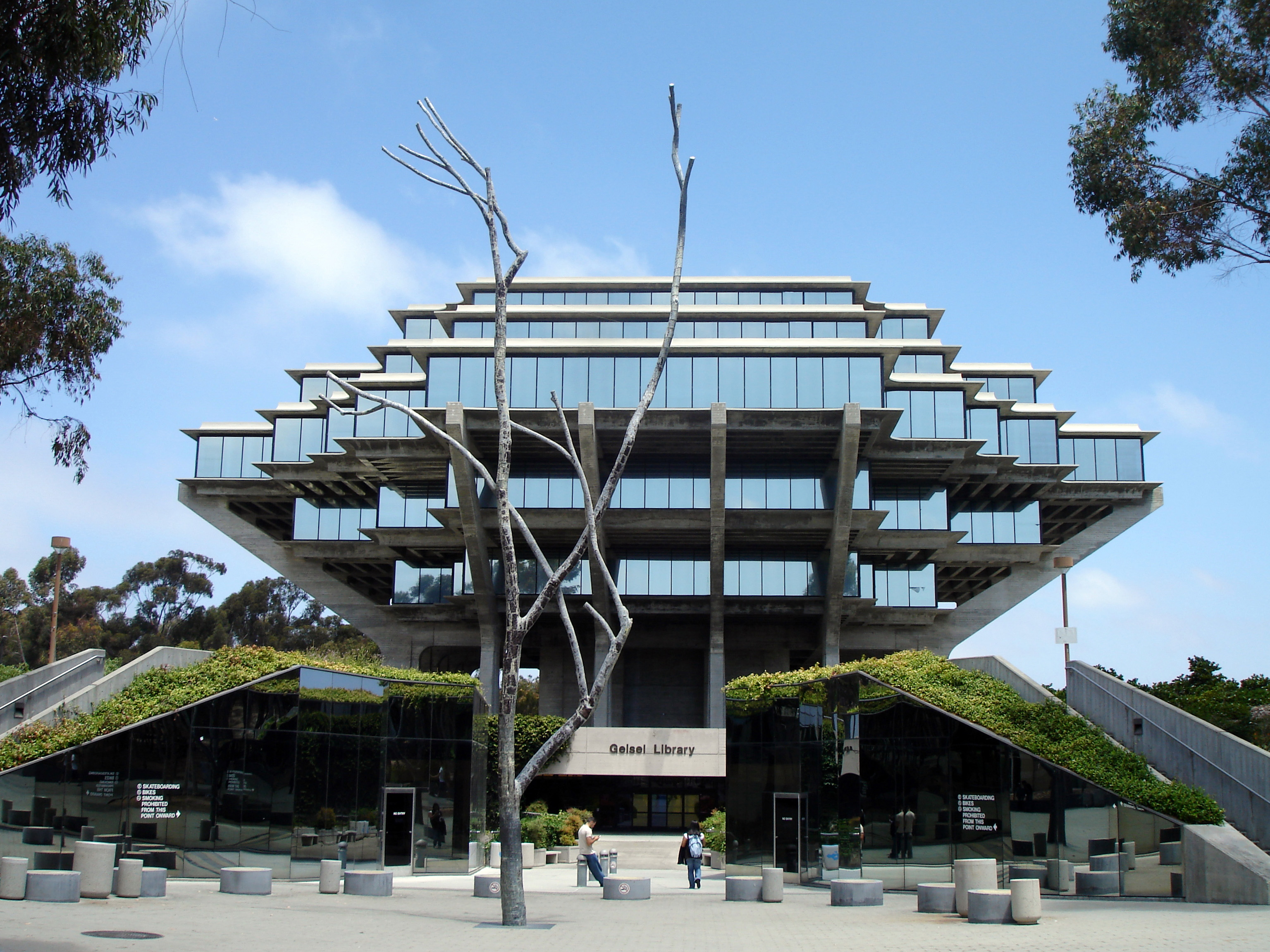 Brutalist Architecture: What Is Brutalism? | Architecture & Design