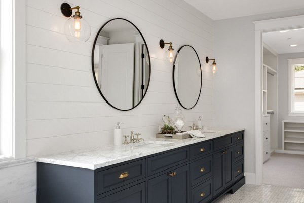 long bathroom light fixtures