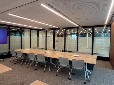 Products installed at the Sydney office include a Series 100 Rw52 and a Konnect double glazed Rw48 operable wall