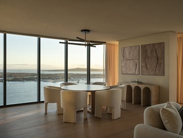 Floor to ceiling external glazing offers residents expansive panoramic views of Auckland's iconic landmarks