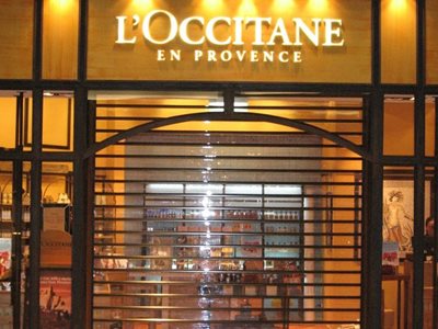 Australian Trellis Door Company Loccitane Store Front