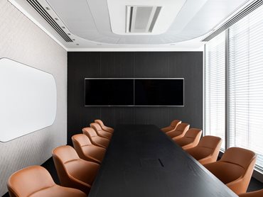 SAS320 tiles were designed in a trapezoidal shape to suit the radial layout of the boardroom and meeting rooms