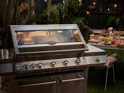 BeefEater Premium 7000 Series 5 Burner BBQ