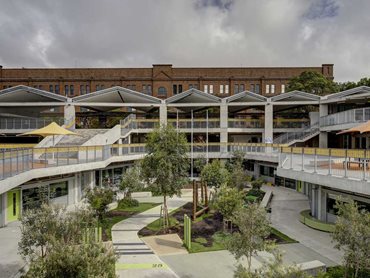 The William E Kemp Award: Ultimo Public School | DesignInc Sydney, Lacoste+Stevenson and bmc2, architects in association | Photographer: Brett Boardman