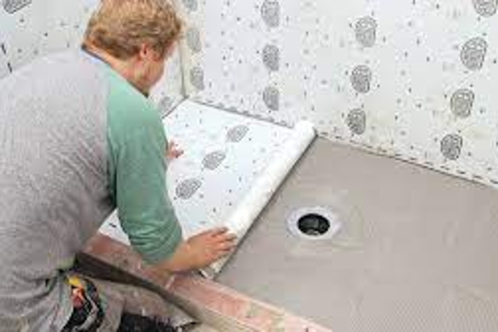 reinforced membrane application on floors and drain of shower diy laminate
