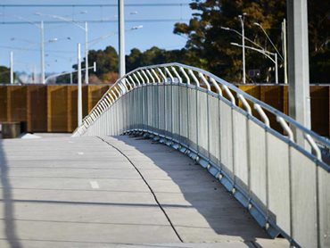 340 metres of Bikesafe bikeway barriers (BS40) were installed as a compliant aspect of the shared pathway 