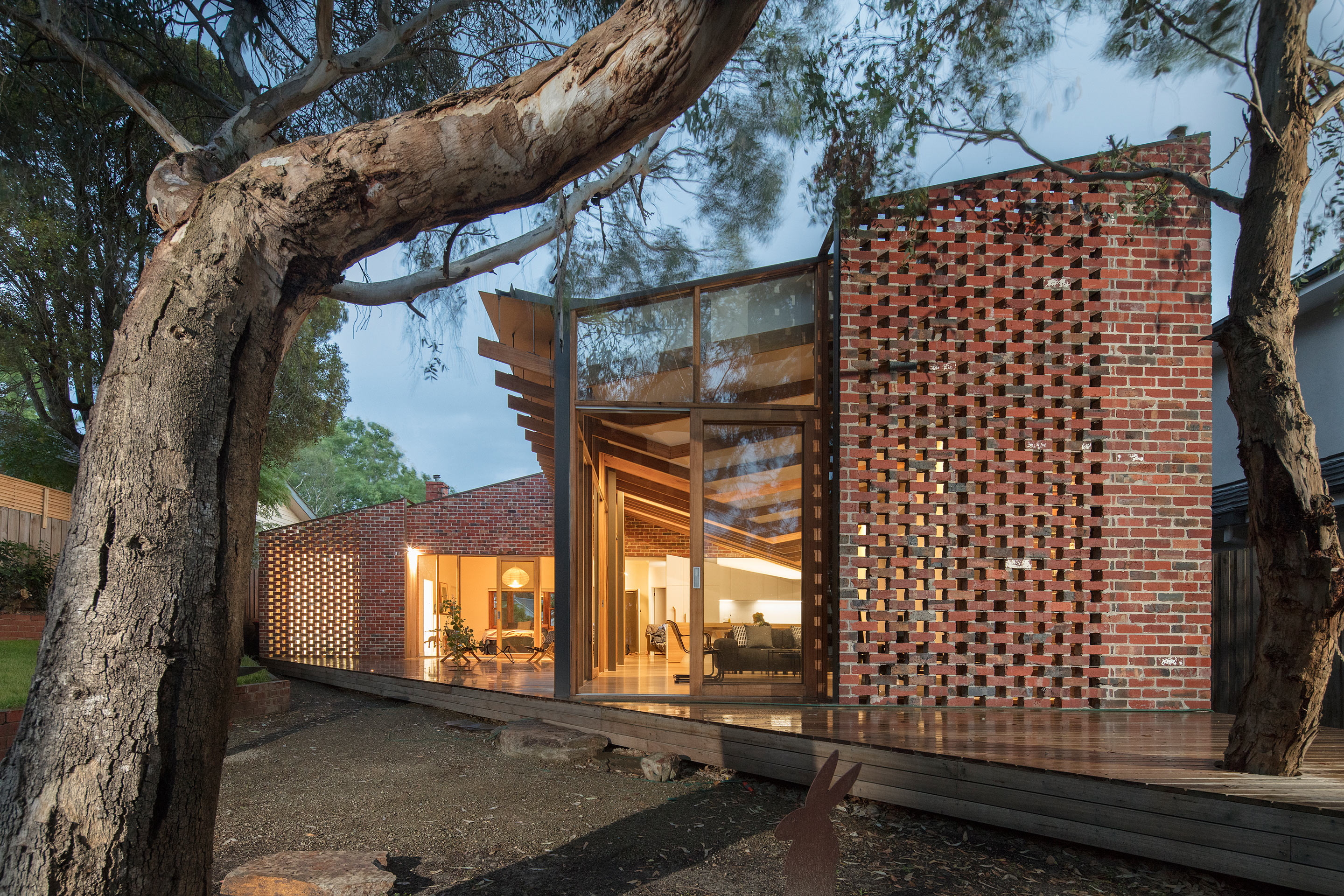 Stunning Melbourne Home Is A Celebration Of Brick And Timber ...