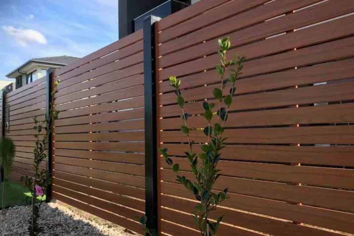 timber look aluminium privacy fence