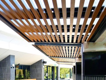 Altis Architecture also chose ALUCLICK beams, which are fully compliant for use in exterior applications