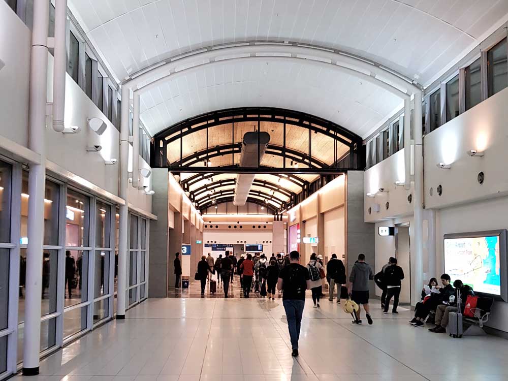 Birdsmouth tile trims take Sydney Airport T2 from drab to fab ...