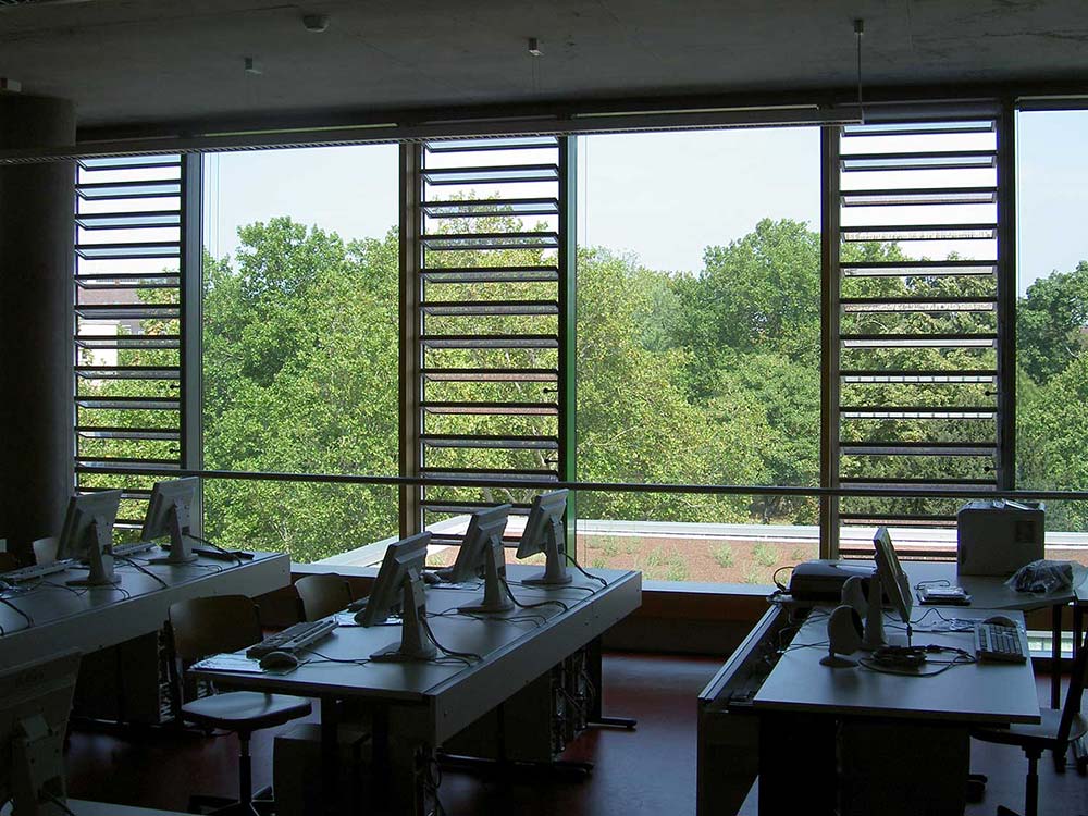 Fieger louvre windows facilitate energy efficient natural ventilation