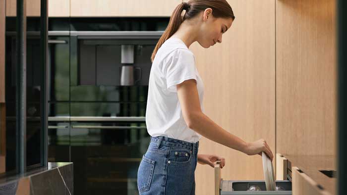 Dishwasher drawer