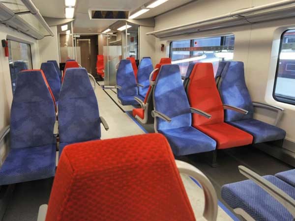 Altro Transflor safety flooring installed in Siemens&rsquo; Desiro RUS series trains
