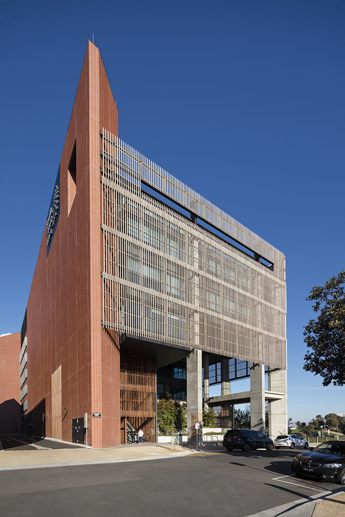 Brick inlay facade