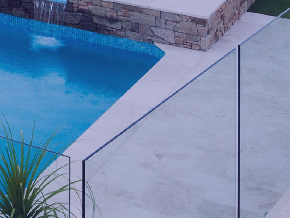 Glass pool fencing