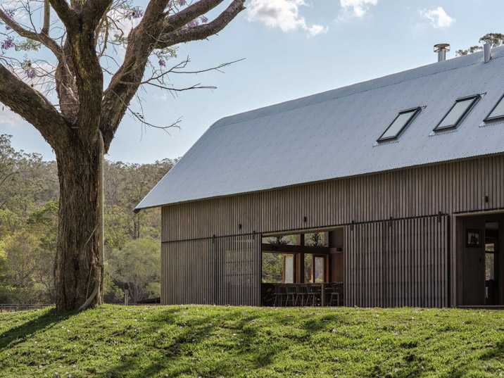 the barn paul uhlmann