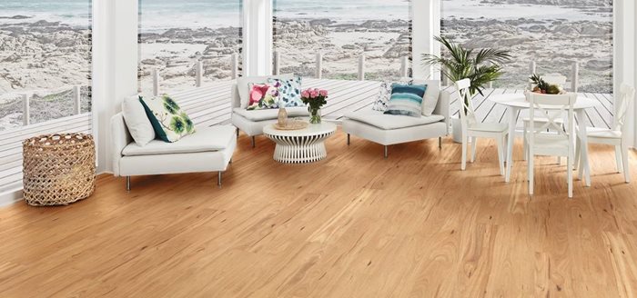 Karndean Designflooring – Korlok - Natural Blackbutt