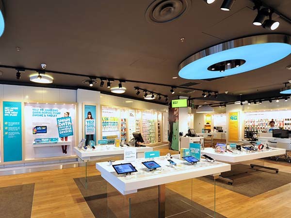 Optus rolls out new retail stores with lighting by Aglo Systems ...