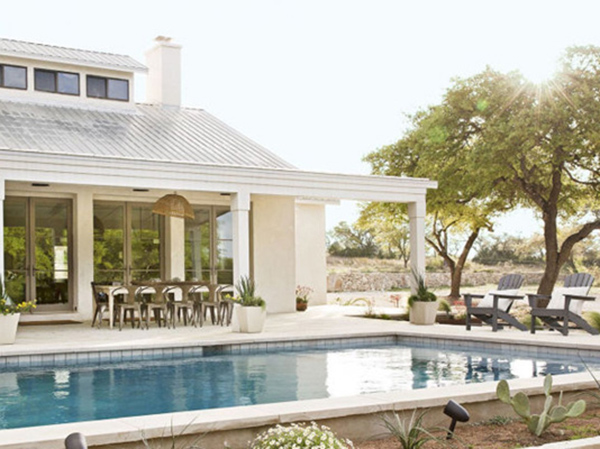 Australian ranch house design modern white with pool