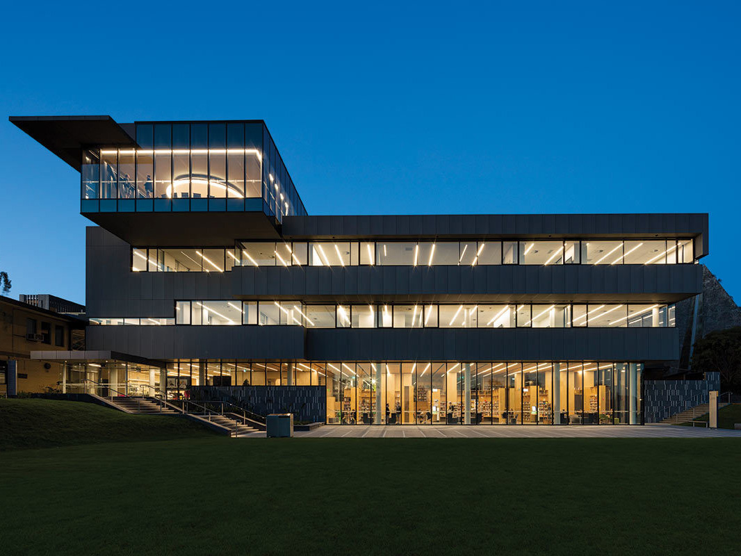 The school learning centre conceived as an urban precinct ...