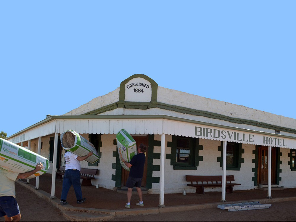 Knauf Insulation supported a DIY initiative to install Earthwool® insulation in Birdsville