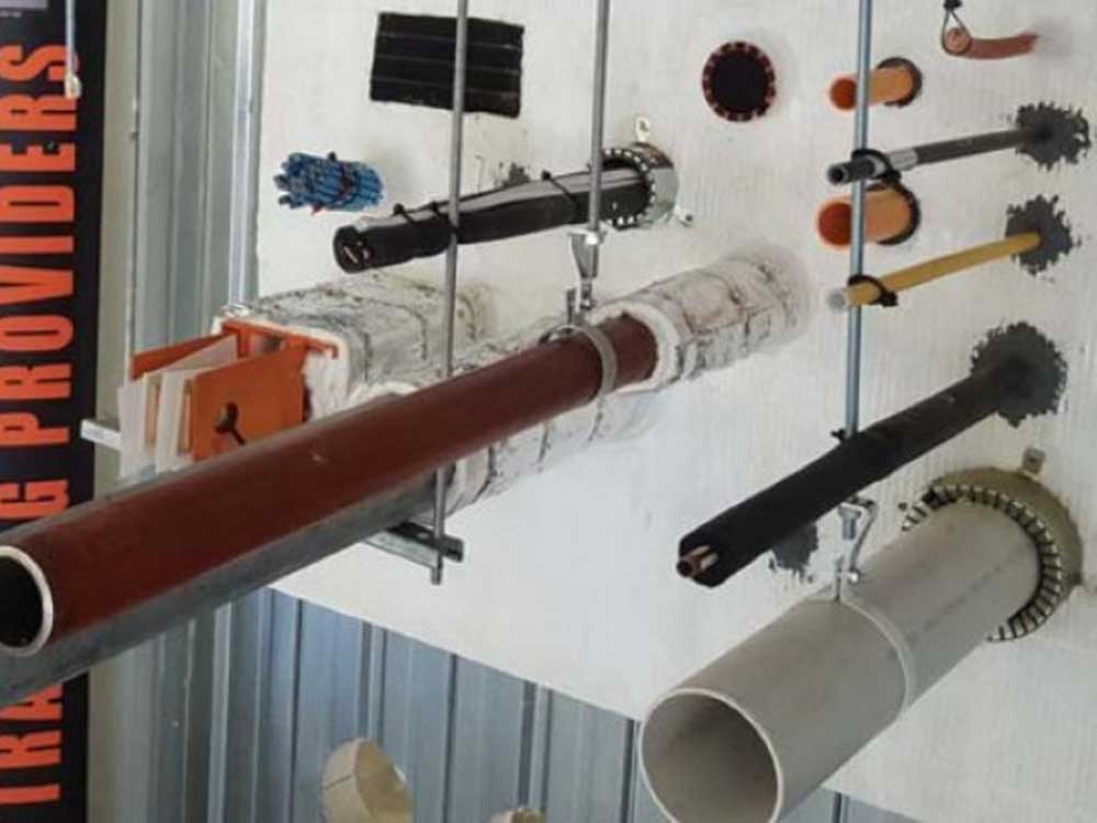 Firestopping for metal pipes