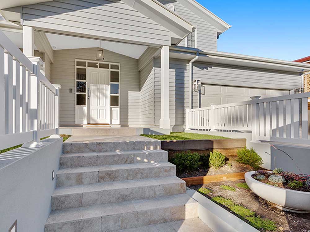 Realising the Hamptons dream with Linea weatherboards | Architecture ...