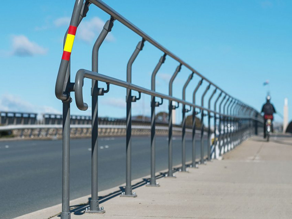 Bikesafe bikeway barriers