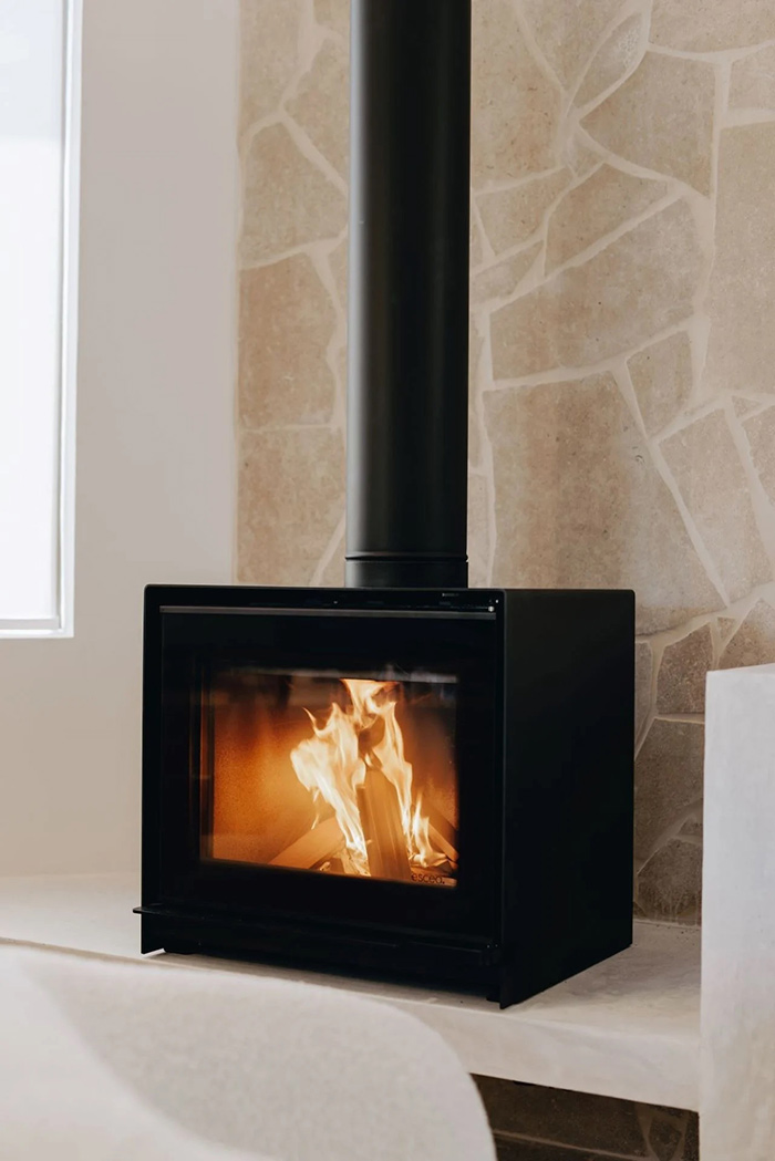 Escea TFS650 wood fireplace