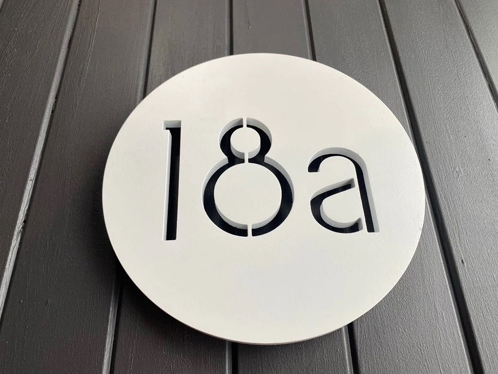 House number sign